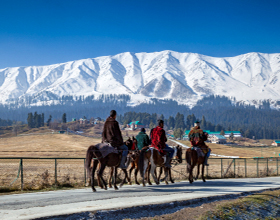 Kashmir family Tour Packages